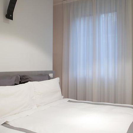 Milano Repubblica Suite Centro Exteriör bild