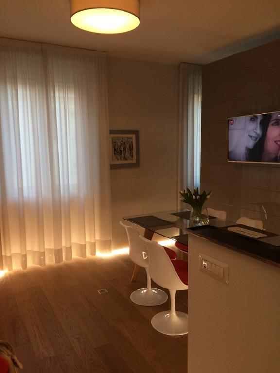 Milano Repubblica Suite Centro Exteriör bild